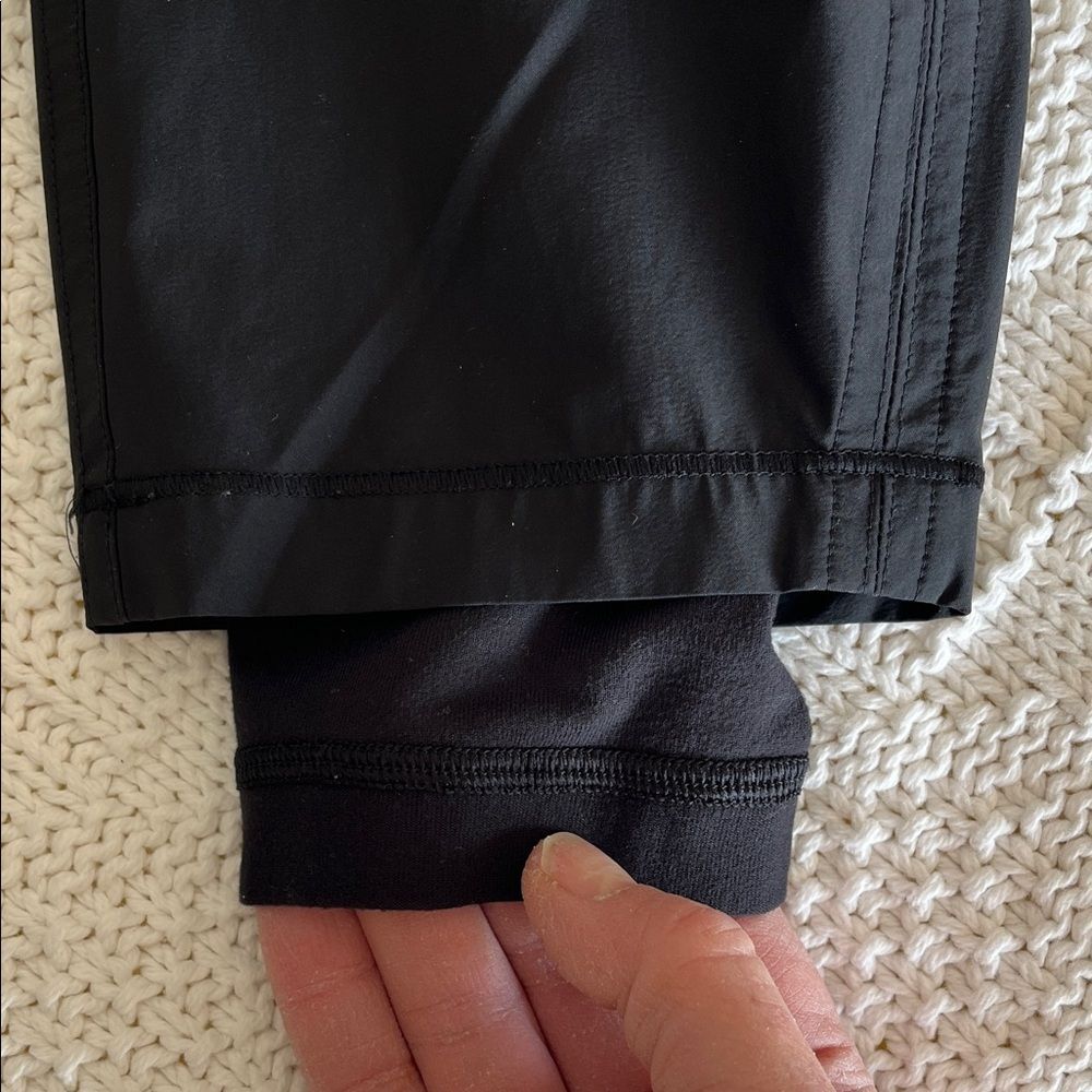 Lululemon Run With Rover Pant Double Layer Black Sz 6 - Picture 11 of 13